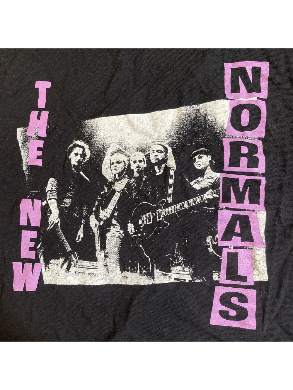 Adult black Tee – Size L - Picture 3 of 8